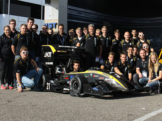 Pictures: KA RaceIng-Team + Formula Student
