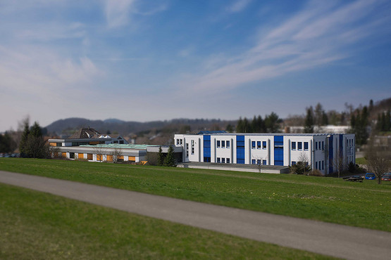 Headquarters of the owner-managed family company Schiller Automation is Sonnenbühl in the North of the industrial region Neckar-Alb