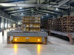 Automatic transport logistics with unmanned floor conveyors at Kurtz Ersa